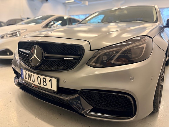 Mercedes-Benz E63 4 of 27