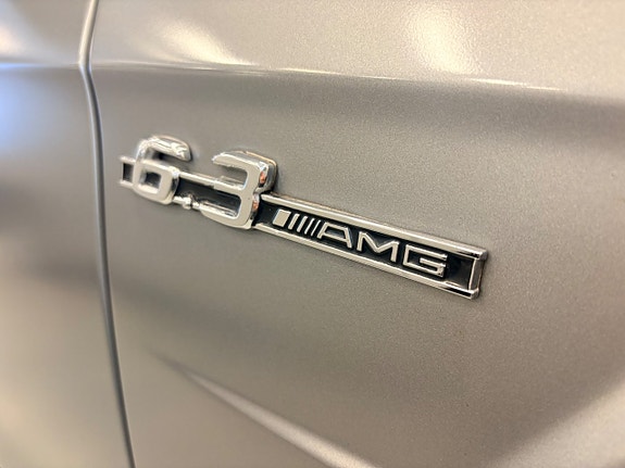 Mercedes-Benz E63 8 of 27