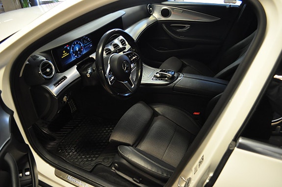 Mercedes-Benz E220 d 10 of 15