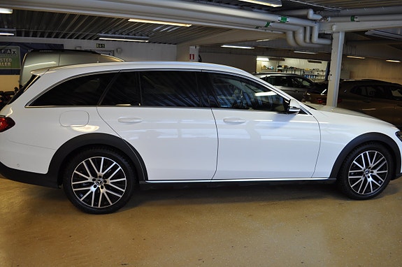 Mercedes-Benz E220 d 7 of 15