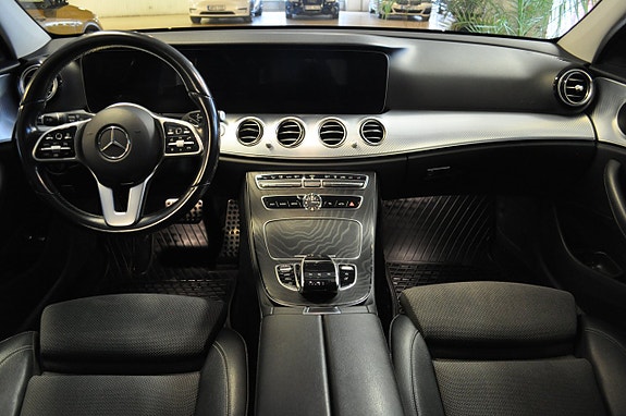 Mercedes-Benz E220 d 9 of 15