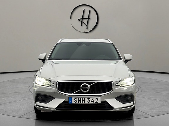 Volvo V60 3 of 24