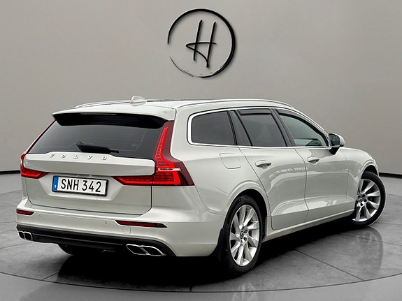 Volvo V60 5 of 24