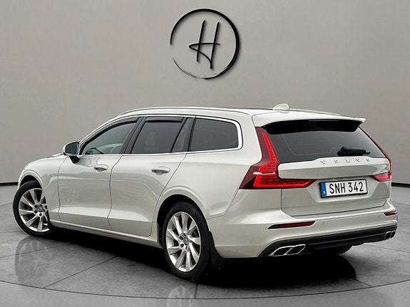 Volvo V60 6 of 24