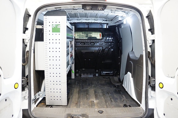 Ford Transit Connect 9 of 13