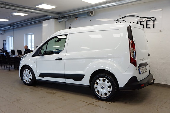 Ford Transit Connect 3 of 13