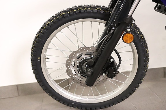 Yamaha WR125R 11 of 12