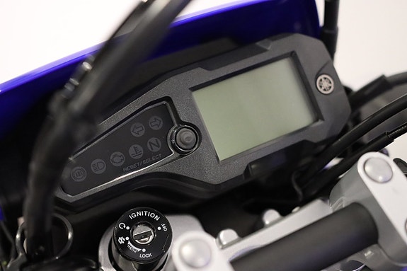 Yamaha WR125R 8 of 12