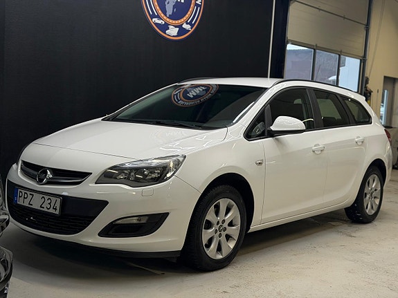 Opel Astra 4 of 5