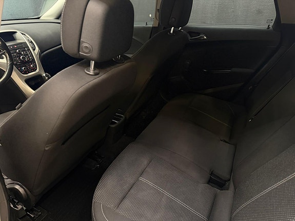 Opel Astra 16 of 21