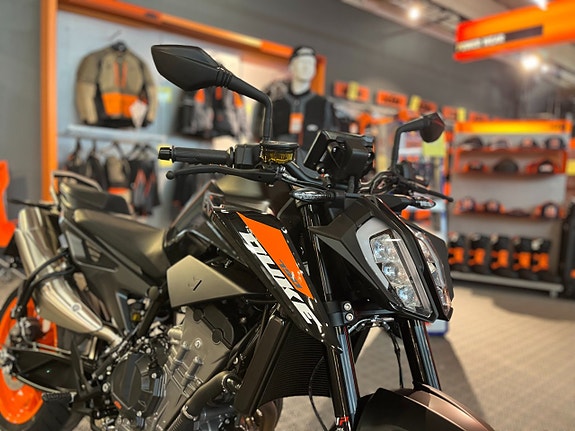 KTM 790 Duke 10 of 14