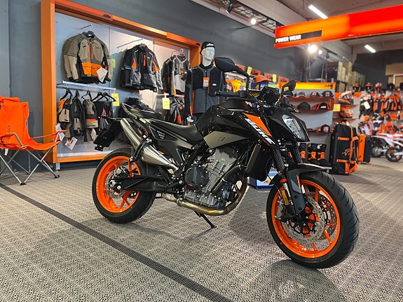 KTM 790 Duke "April KAMPANJ.  Spara 5600:- + Techpack"