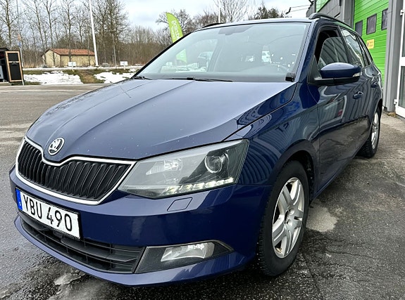 Skoda Fabia 2 of 17