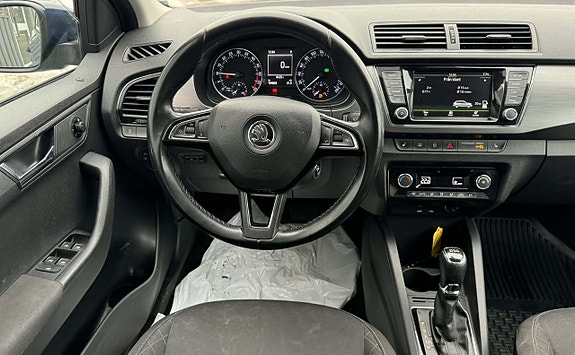 Skoda Fabia 10 of 17