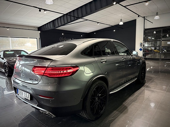 Mercedes-Benz GLC43 23 of 27