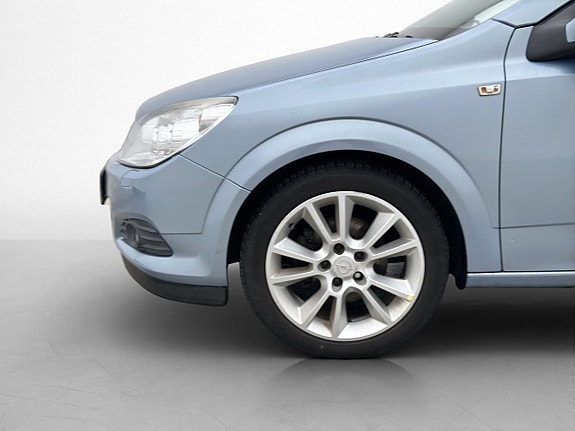 Opel Astra 17 of 20