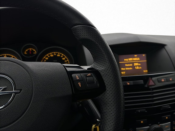 Opel Astra 12 of 20