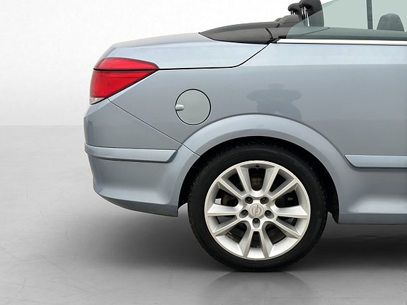 Opel Astra 19 of 20