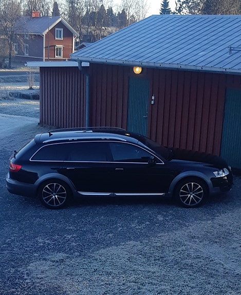 Audi A6 allroad 3 of 5