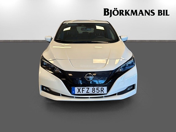 Nissan Leaf 2 of 21