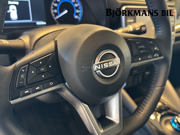 Nissan Leaf 18 of 21