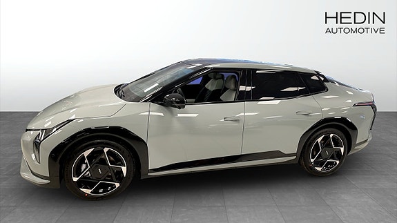Kia EV4 4 of 5