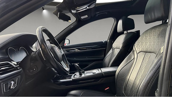 BMW 740d 5 of 5