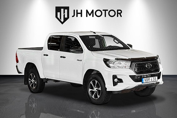Toyota HiLux 10 of 16