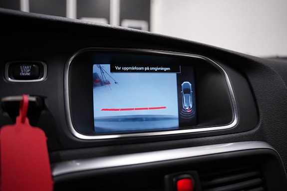Volvo V40 Cross Country 13 of 17