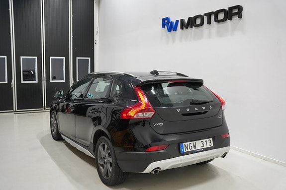 Volvo V40 Cross Country 4 of 5
