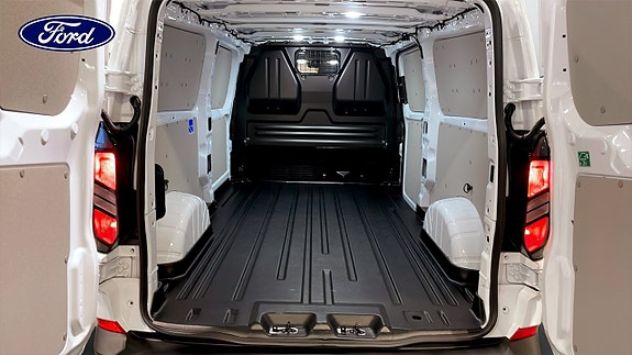Ford Transit Custom 10 of 12