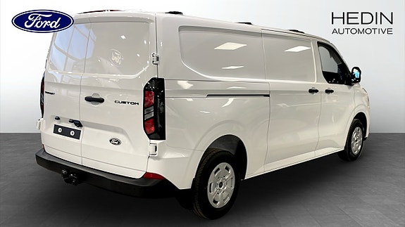 Ford Transit Custom 2 of 12