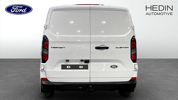 Ford Transit Custom 7 of 12