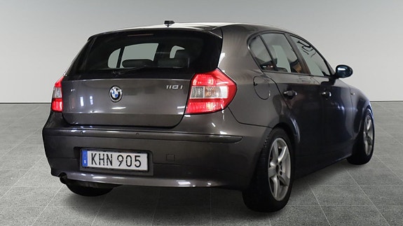 BMW 118i 5 of 5