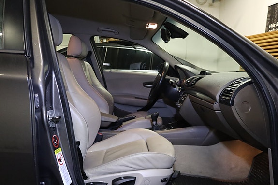 BMW 118i 11 of 18