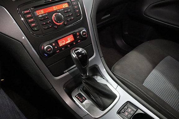 Ford Mondeo 9 of 17