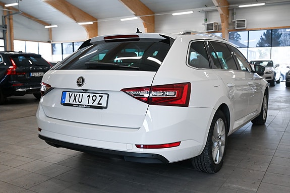 Skoda Superb 4 of 5