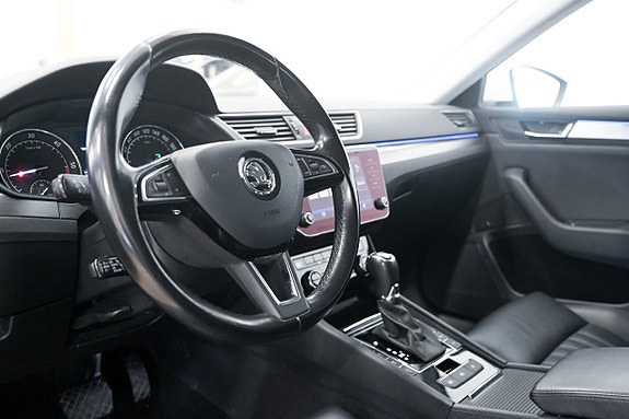 Skoda Superb 9 of 18