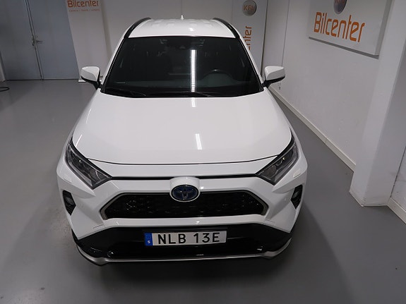 Toyota RAV4 11 of 30