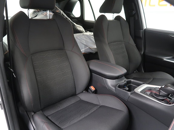 Toyota RAV4 20 of 30