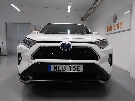 Toyota RAV4 10 of 30