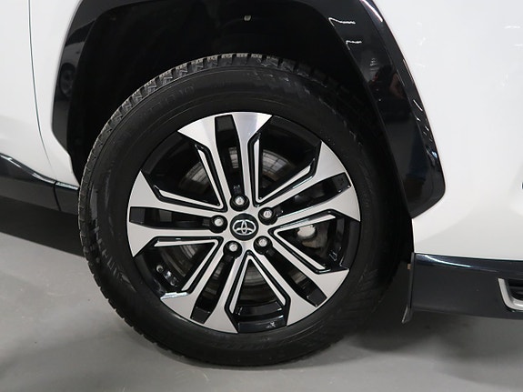 Toyota RAV4 12 of 30