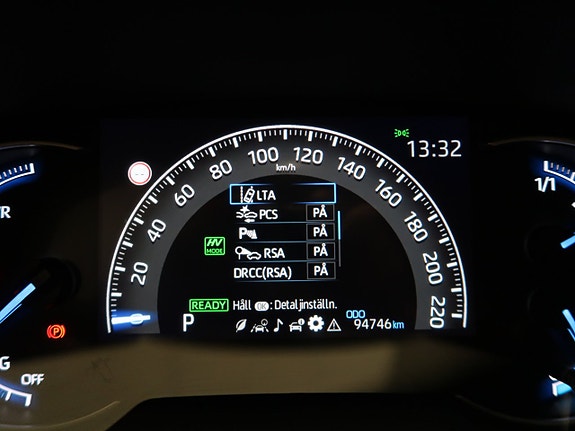 Toyota RAV4 26 of 30