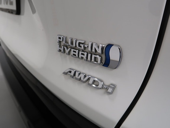 Toyota RAV4 14 of 30