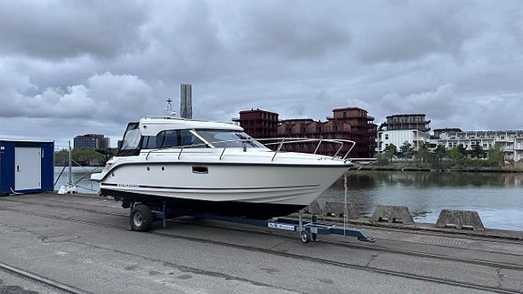 Aquador 25 HT - Mercruiser 4,5L  - 2019