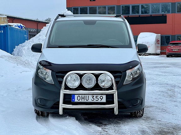 Mercedes-Benz Vito 111 2 of 5