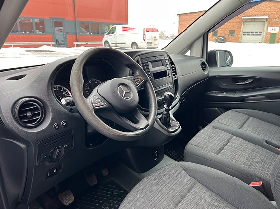 Mercedes-Benz Vito 111 11 of 14