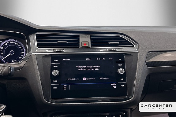 Volkswagen Tiguan 13 of 25