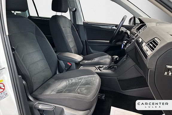 Volkswagen Tiguan 8 of 25