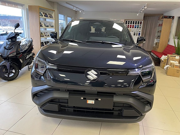 Suzuki eVitara 3 of 9